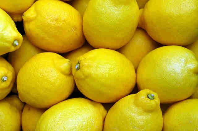 Citron jaune bio - Image par Richard John de Pixabay